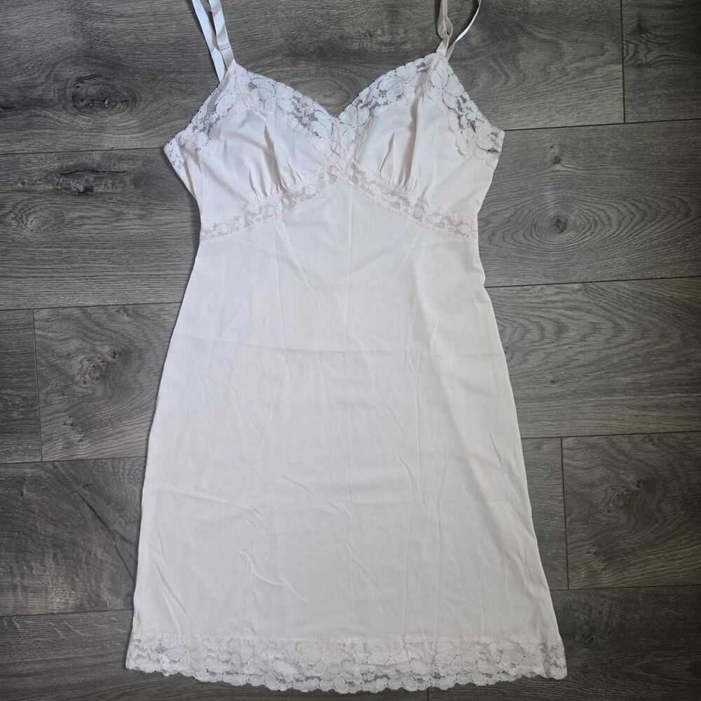 Vintage 60s 70s Pale Pink Nylon Tricot Full Slip Dress Lace Trim Mini 32 Small
